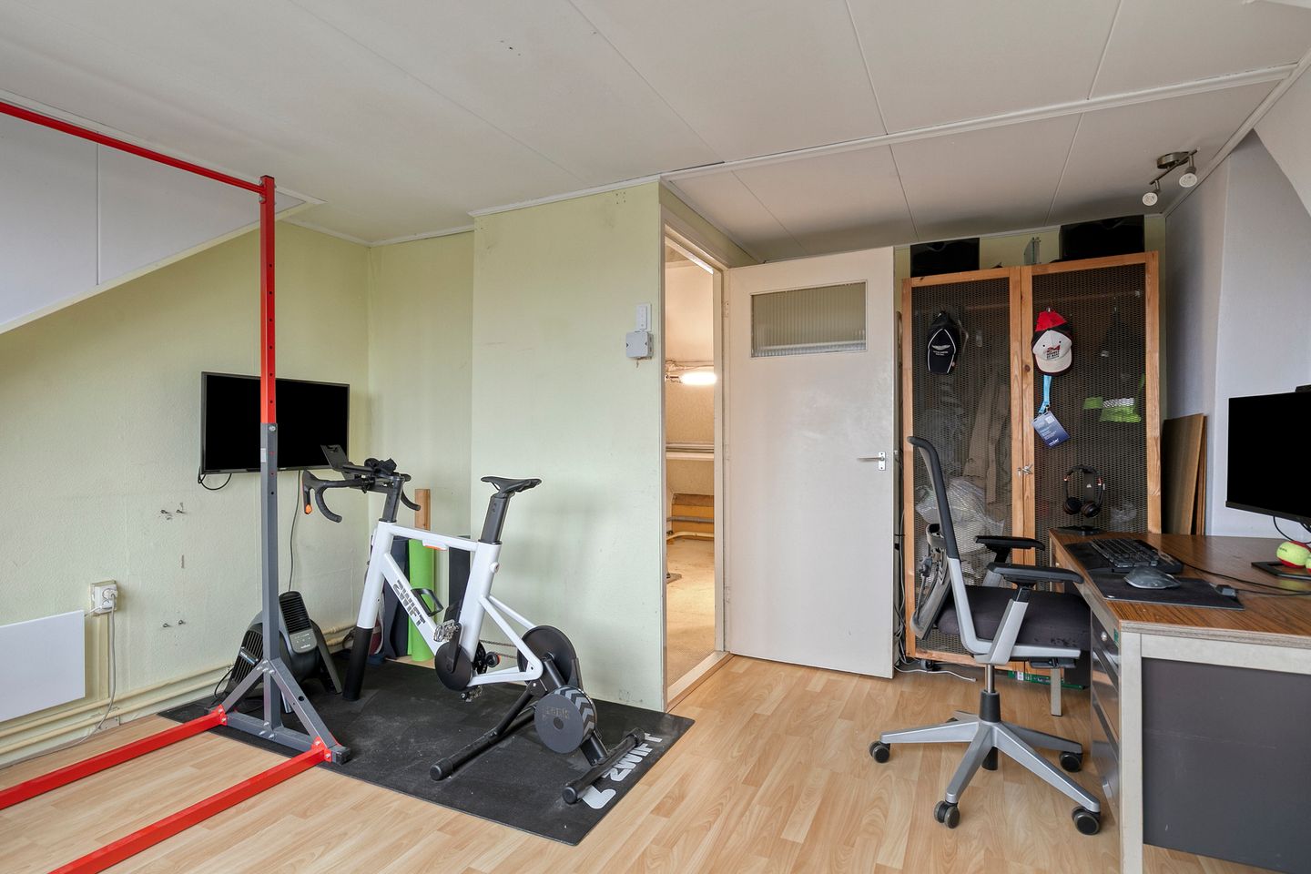 Photo 35 of Marinus Poststraat 107