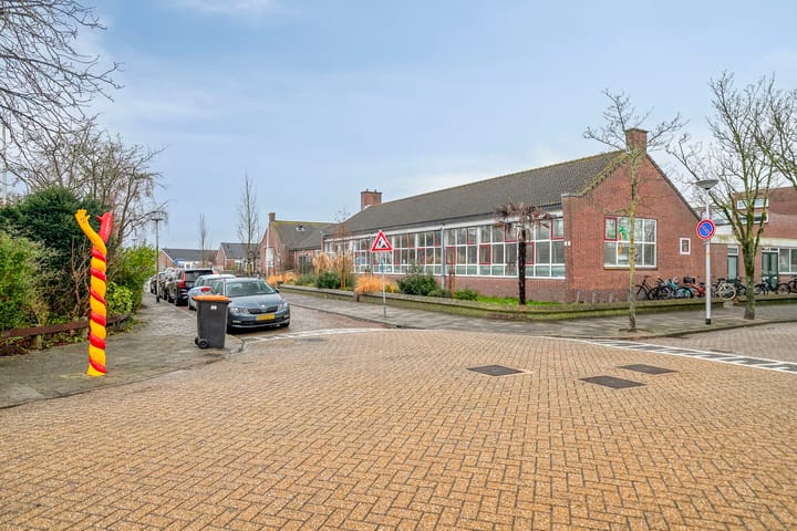 Foto 43 van Marinus Poststraat 107