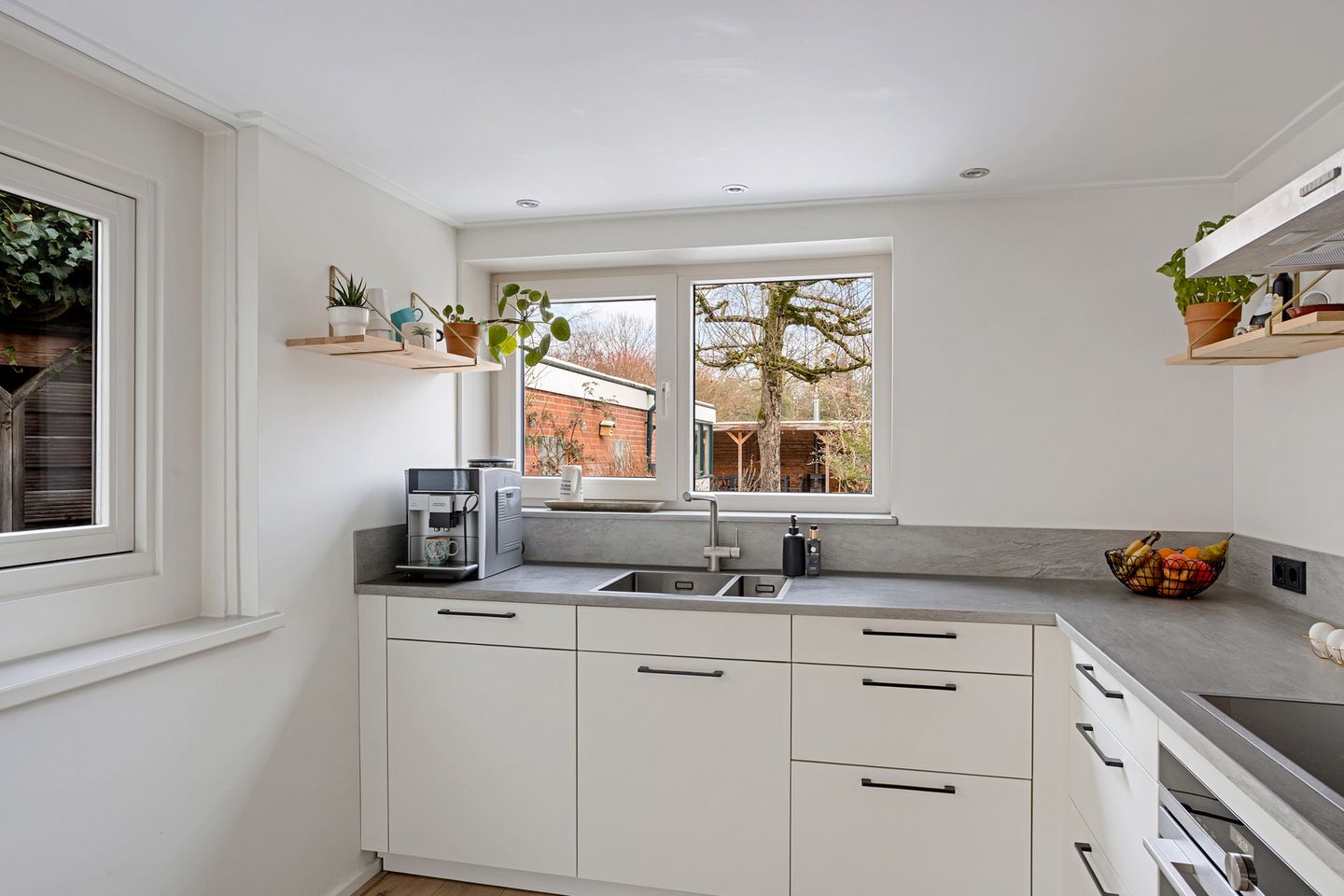 Photo 10 of Wooldrikshoekweg 27