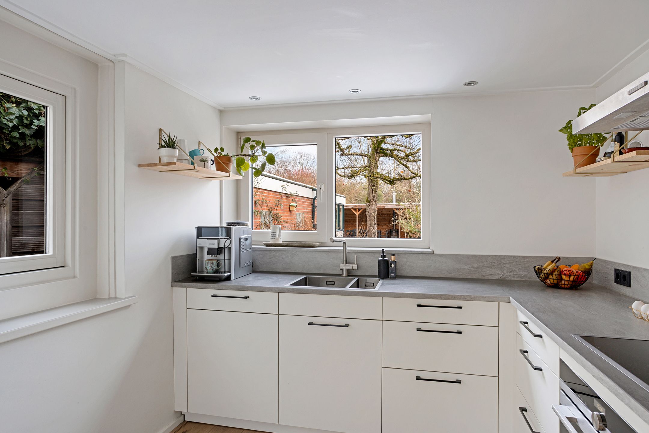 Photo 3 of Wooldrikshoekweg 27