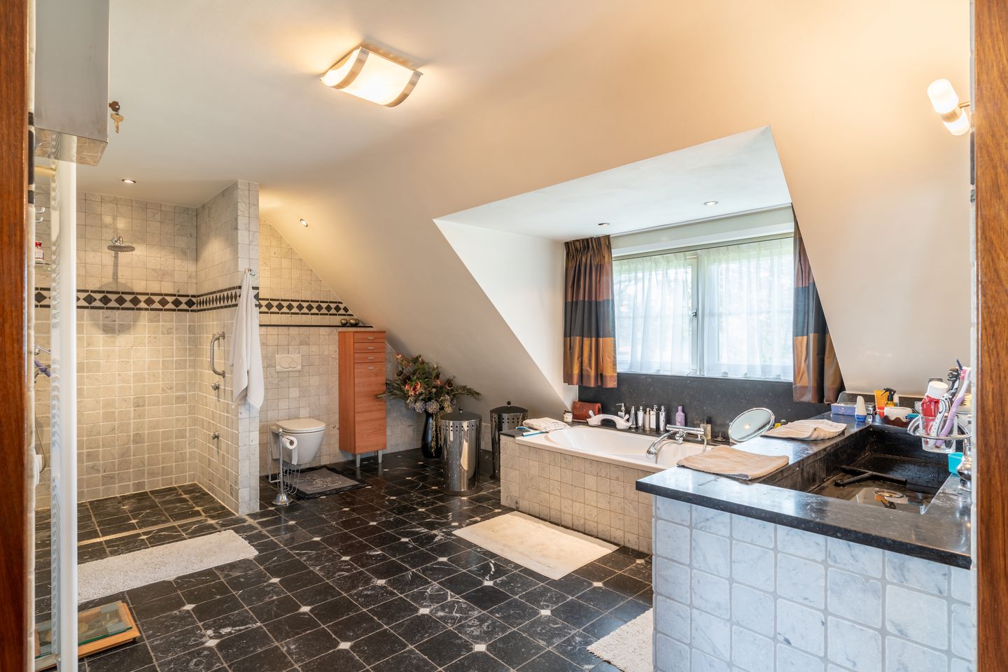 Photo 14 of Kapelstraat 12-14