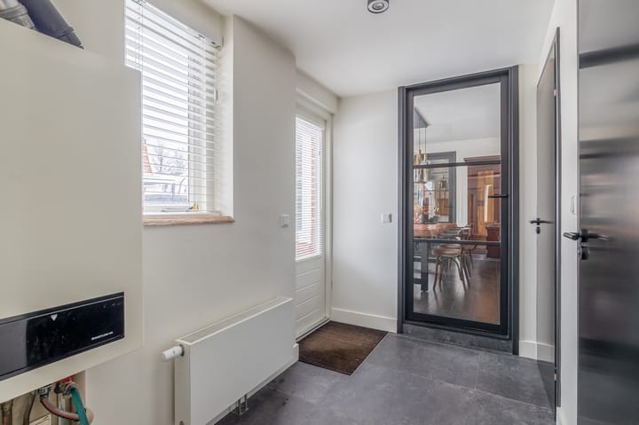 Foto 27 van Burg. Reyndersstraat 107