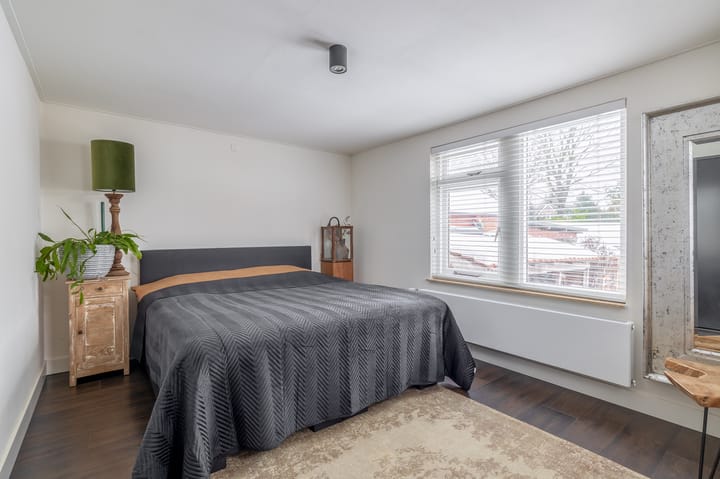 Foto 30 van Burg. Reyndersstraat 107