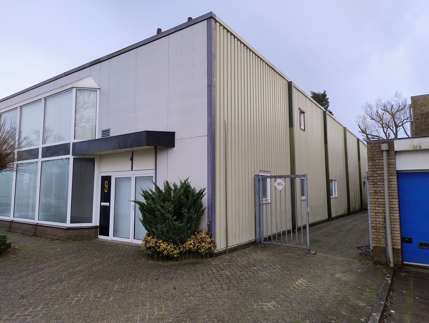 View photo 2 of Industrieweg 9