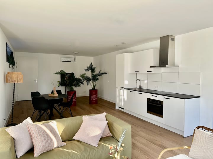 Photo 7 of Noordeinde 167-A1