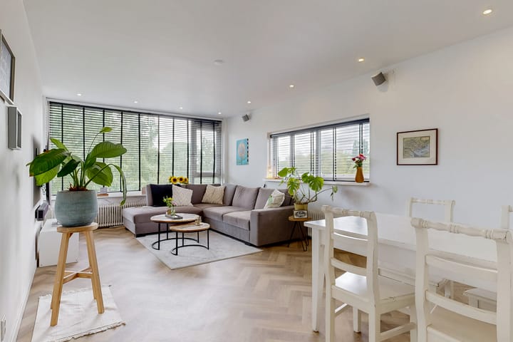 Foto 2 van Oostelijk Halfrond 83