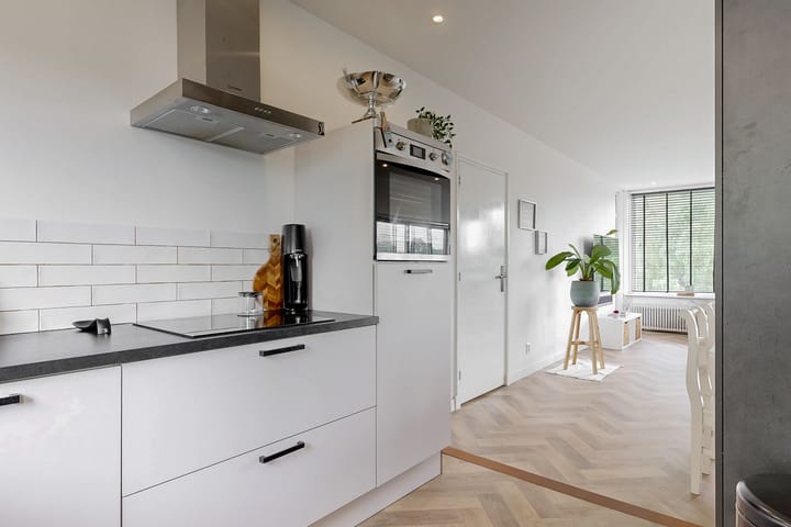 Foto 3 van Oostelijk Halfrond 83