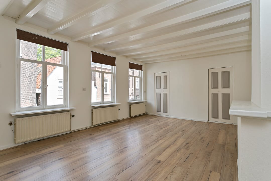 Photo 11 of Kolonel Wilsstraat 8