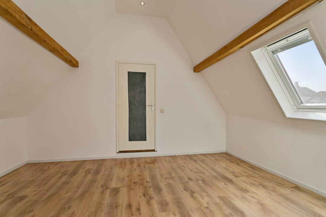 Photo 23 of Kolonel Wilsstraat 8