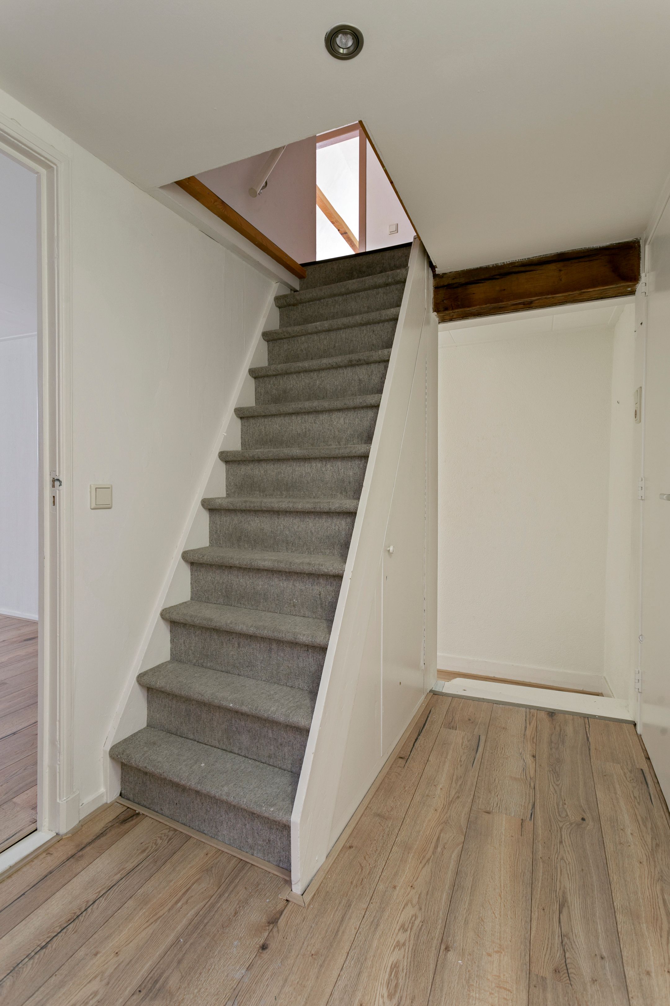 Photo 18 of Kolonel Wilsstraat 8