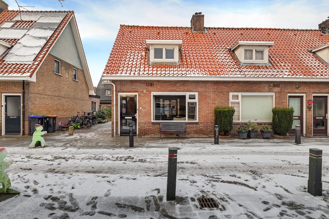 Foto 1 van Burgemeester Strick van Linschotenstraat 12