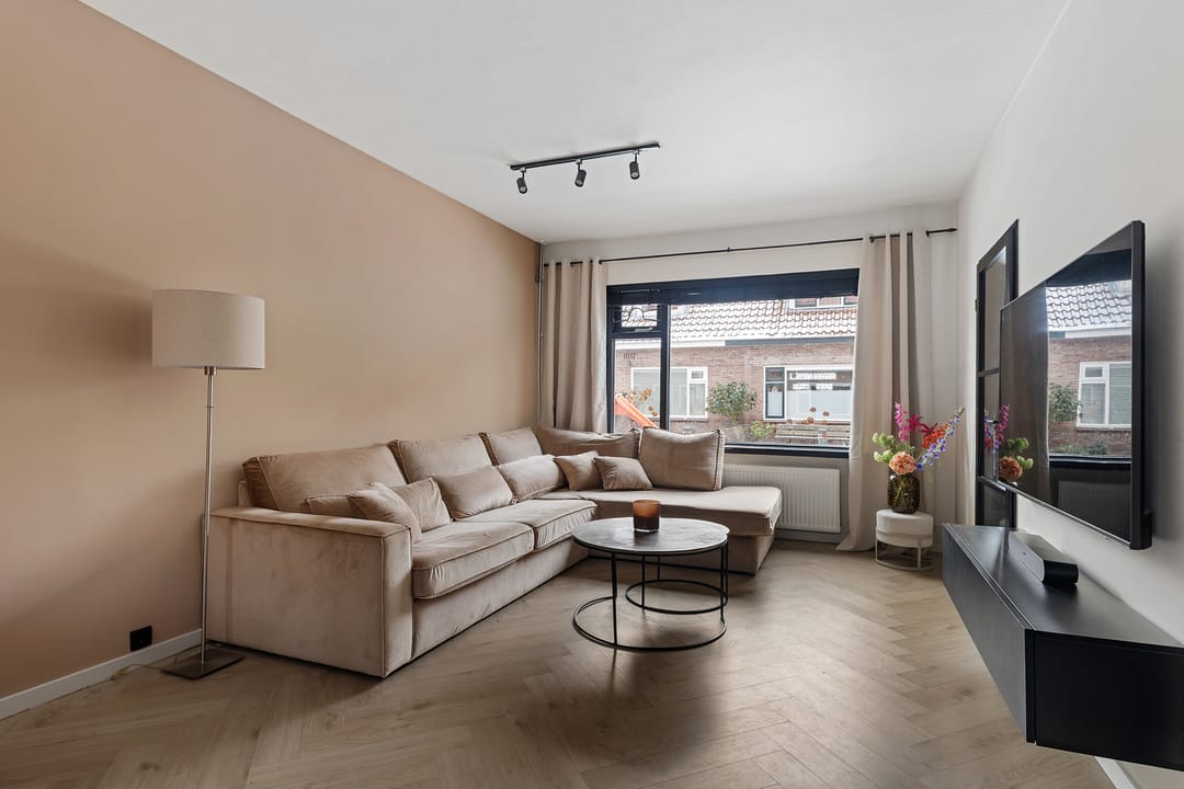 Foto 7 van Burgemeester Strick van Linschotenstraat 12