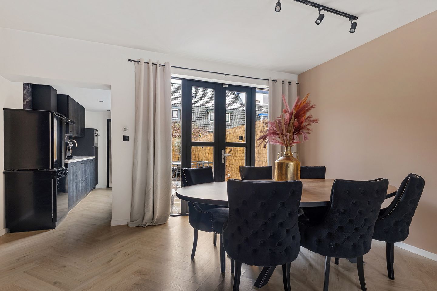 Foto 10 van Burgemeester Strick van Linschotenstraat 12