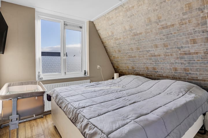 Foto 22 van It Leech 12