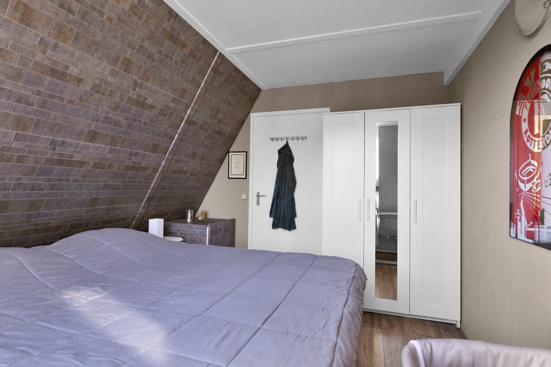 Photo 23 of It Leech 12