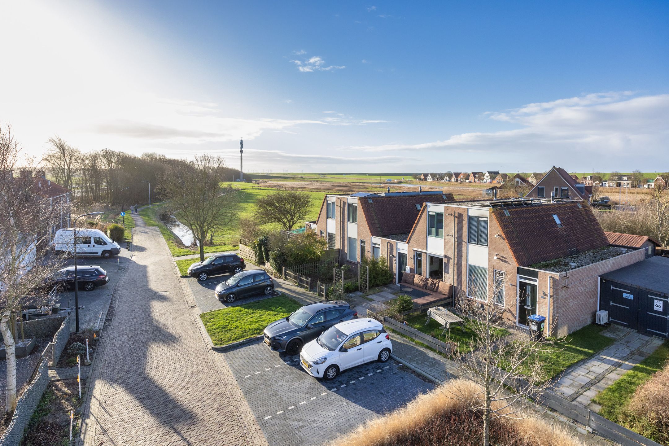 Photo 33 of It Leech 12