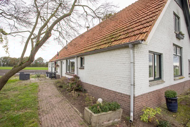 Photo 10 of Vosmaatweg 2