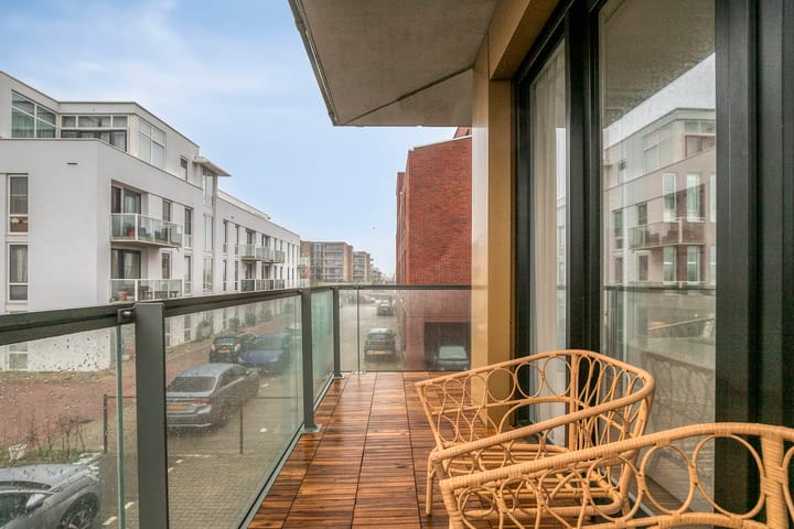 Foto 11 van Francisco Pizarrostraat 56