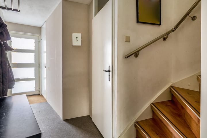 Foto 9 van Adrienne Solserpad 8