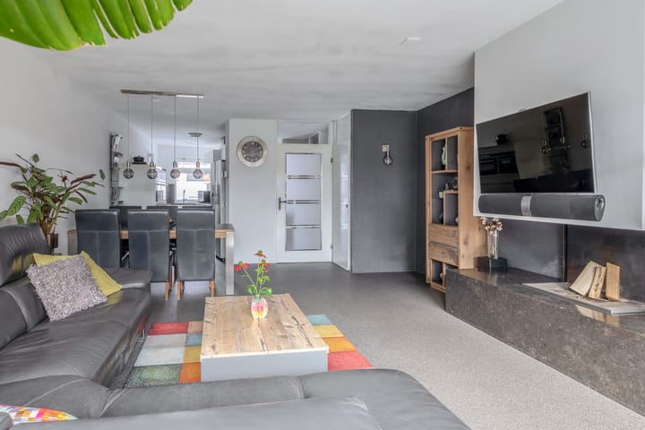 Foto 14 van Adrienne Solserpad 8