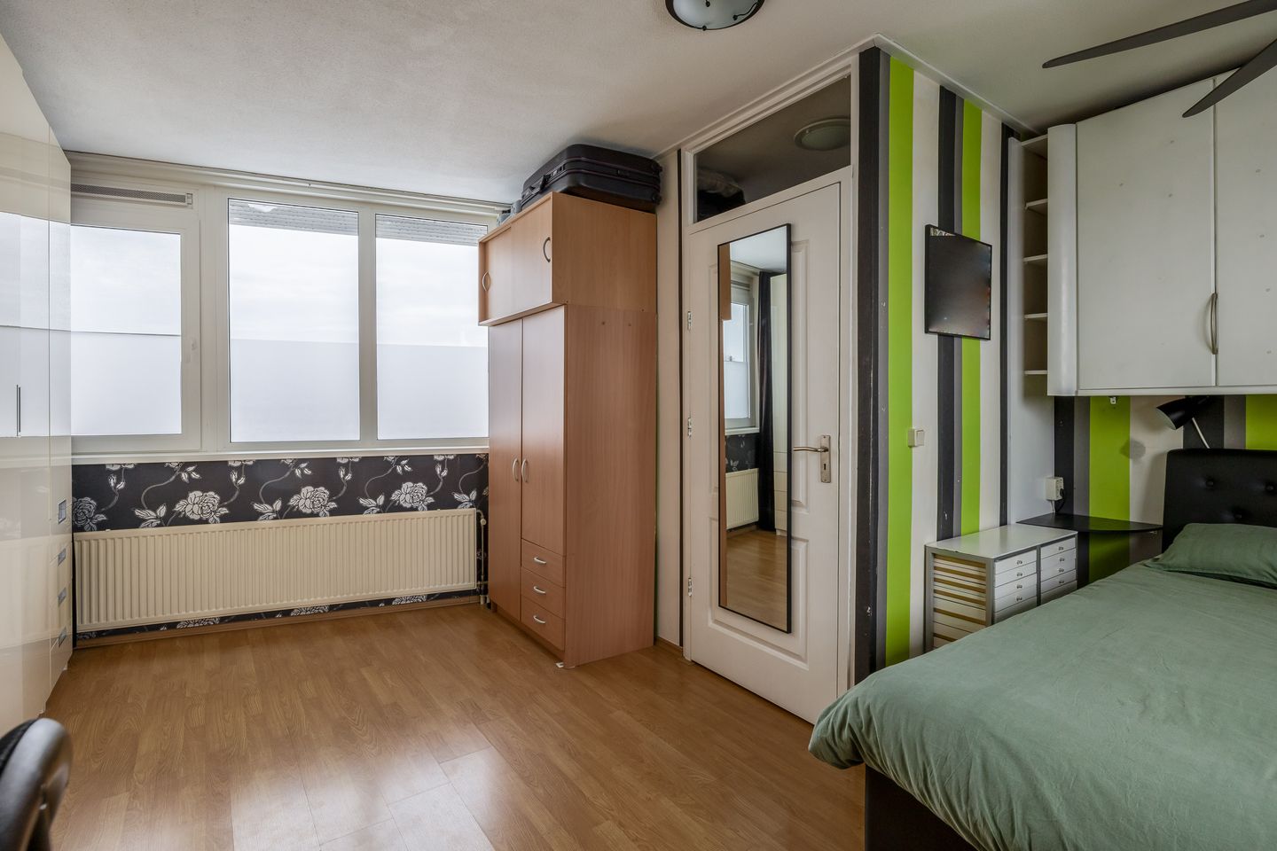 Foto 34 van Adrienne Solserpad 8