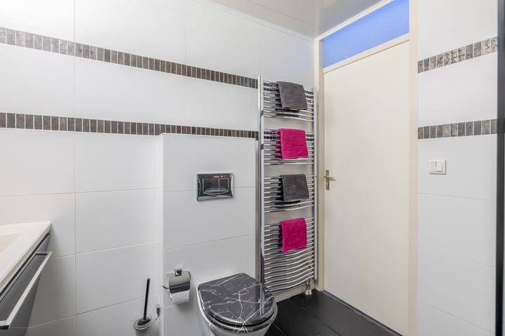 Foto 29 van Adrienne Solserpad 8