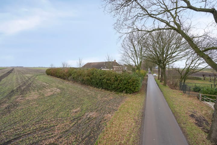 Foto 9 van Numero Dertien 24