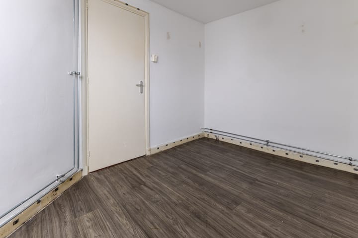 Photo 18 of Jan Willem Frisostraat 39-B