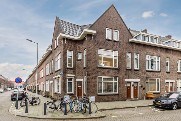 Photo 26 of Jan Willem Frisostraat 39-B