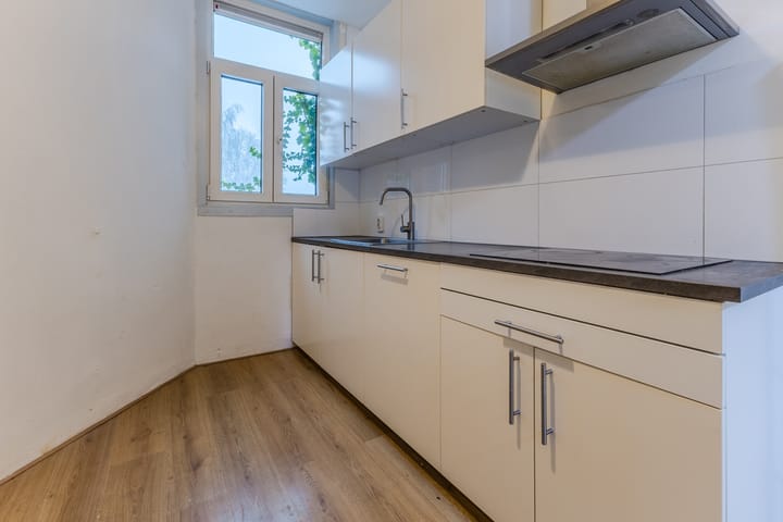 Photo 8 of Jan Willem Frisostraat 39-B