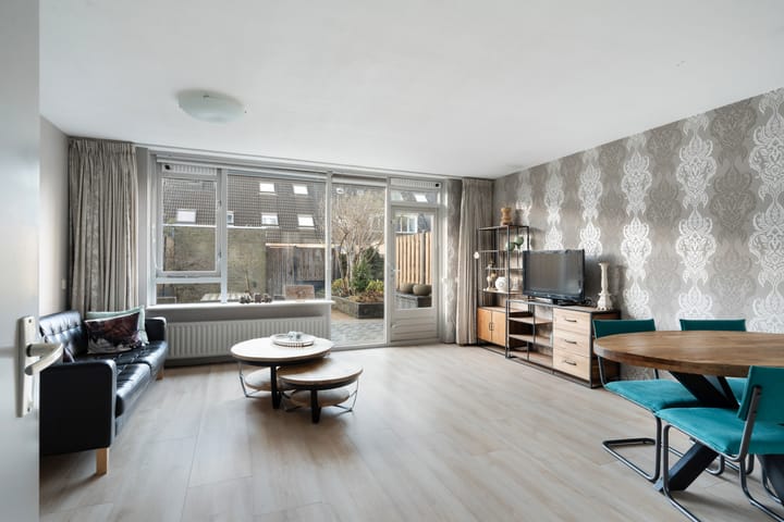 Foto 3 van Donaublauw 35