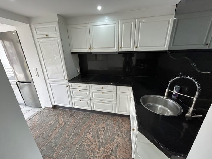 Foto 15 van Heiveldplein 6