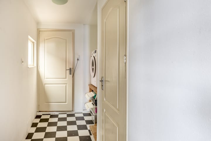 Foto 16 van van Strijenstraat 46