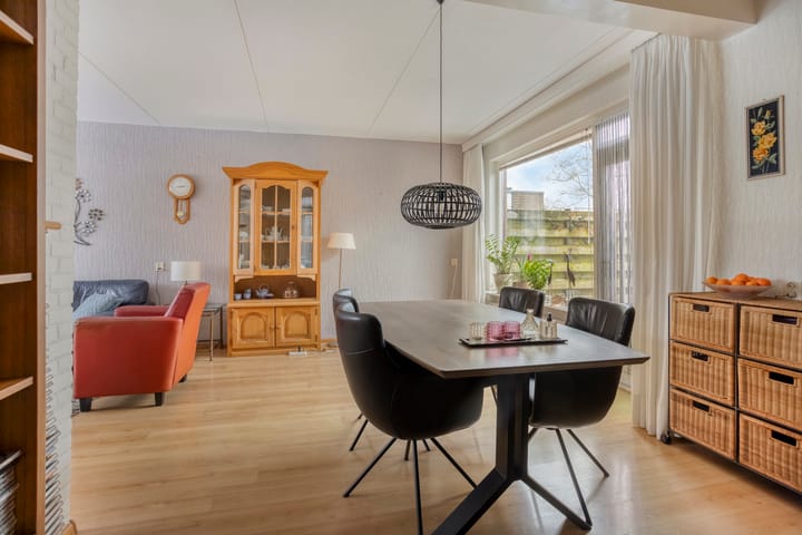 Foto 15 van It String 18