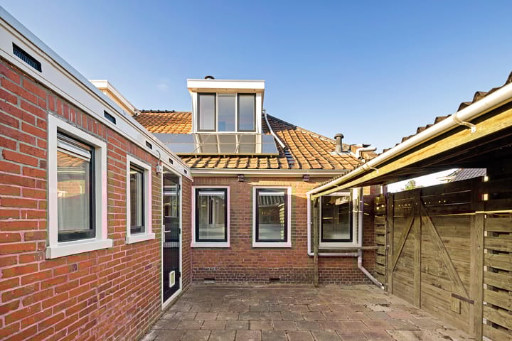 Foto 12 van Scharreweersterweg 19