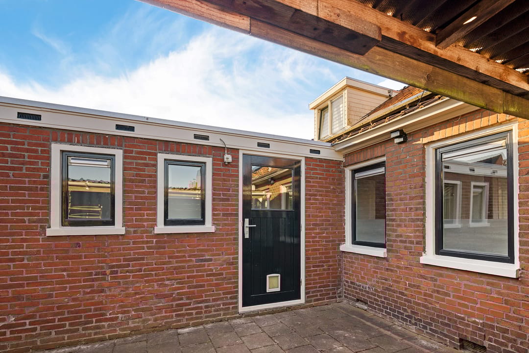 Foto 13 van Scharreweersterweg 19