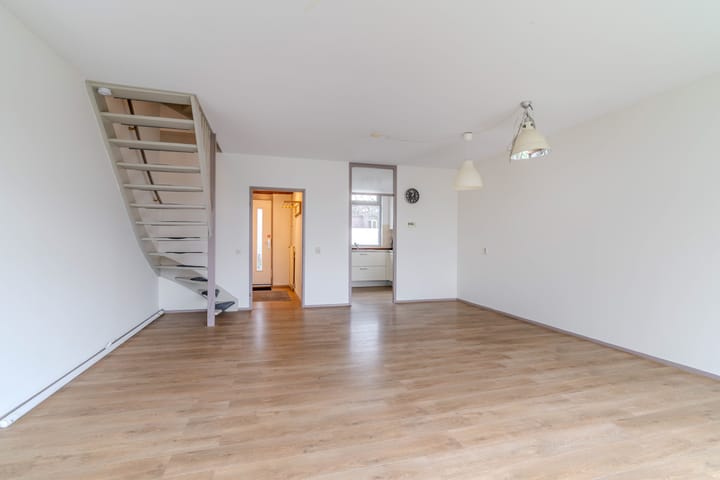 Foto 11 van Adama van Scheltemaplein 98