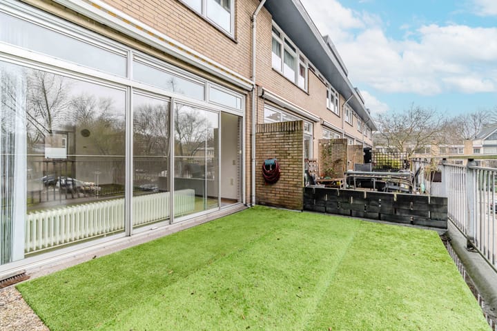 Foto 17 van Adama van Scheltemaplein 98