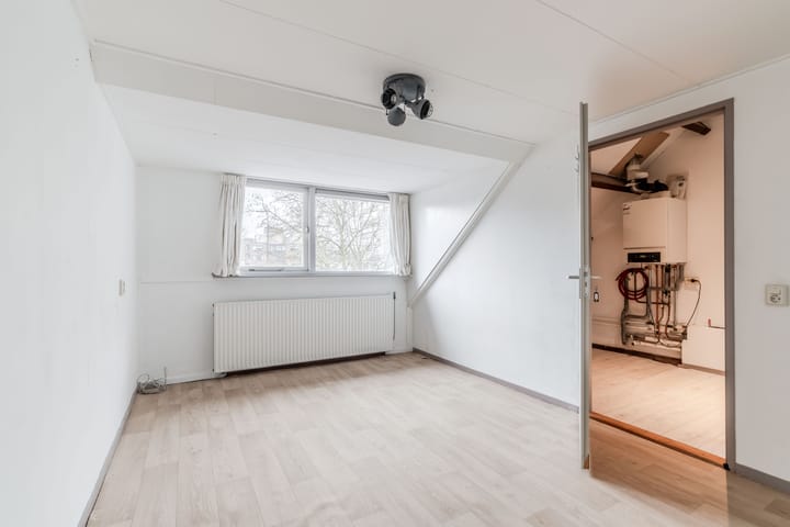 Foto 32 van Adama van Scheltemaplein 98