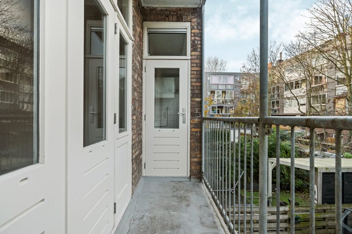 Foto 10 van Jan van Riebeekstraat 22-1