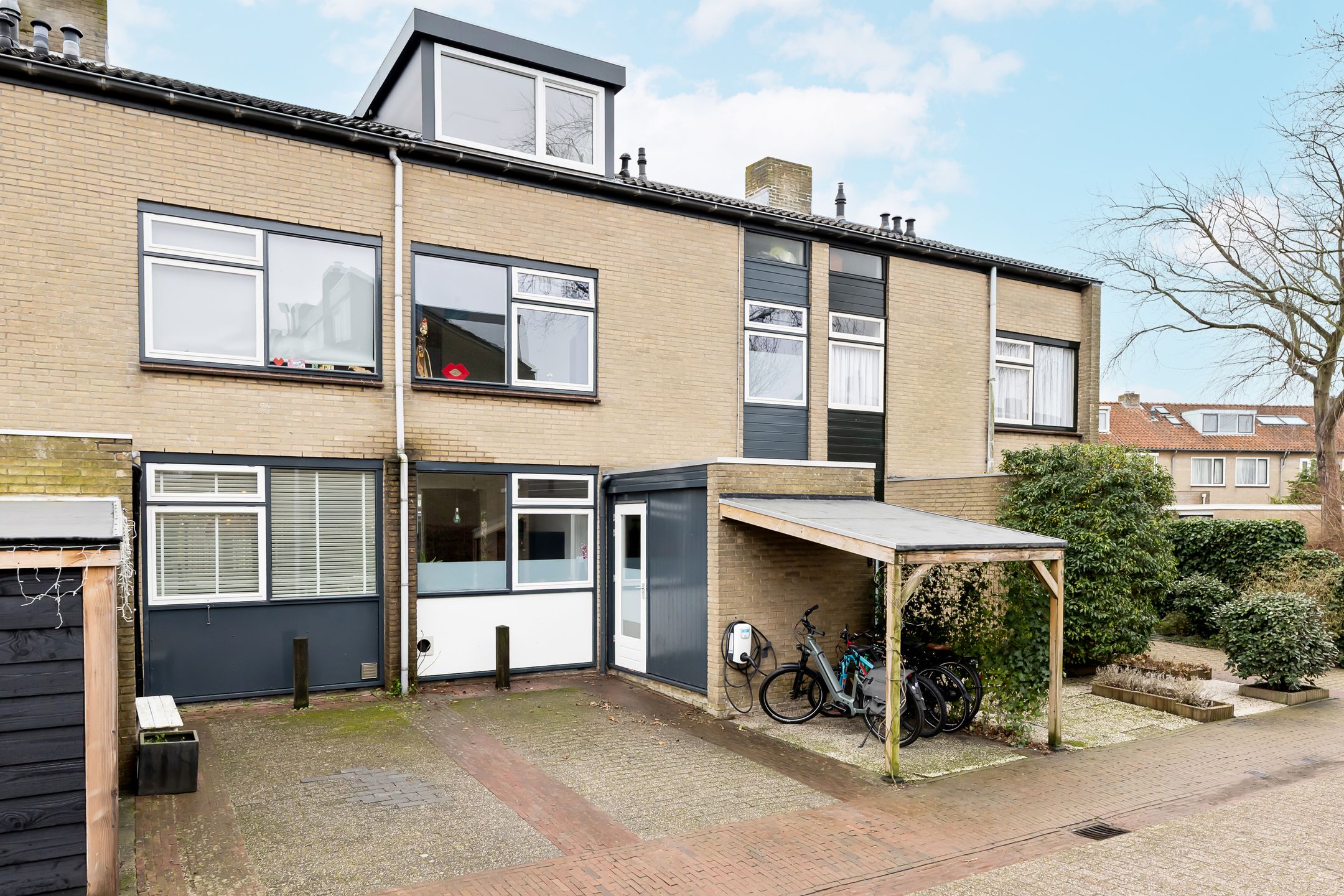 Buying a house in The Netherlands., Jan van Hoofkwartier 4