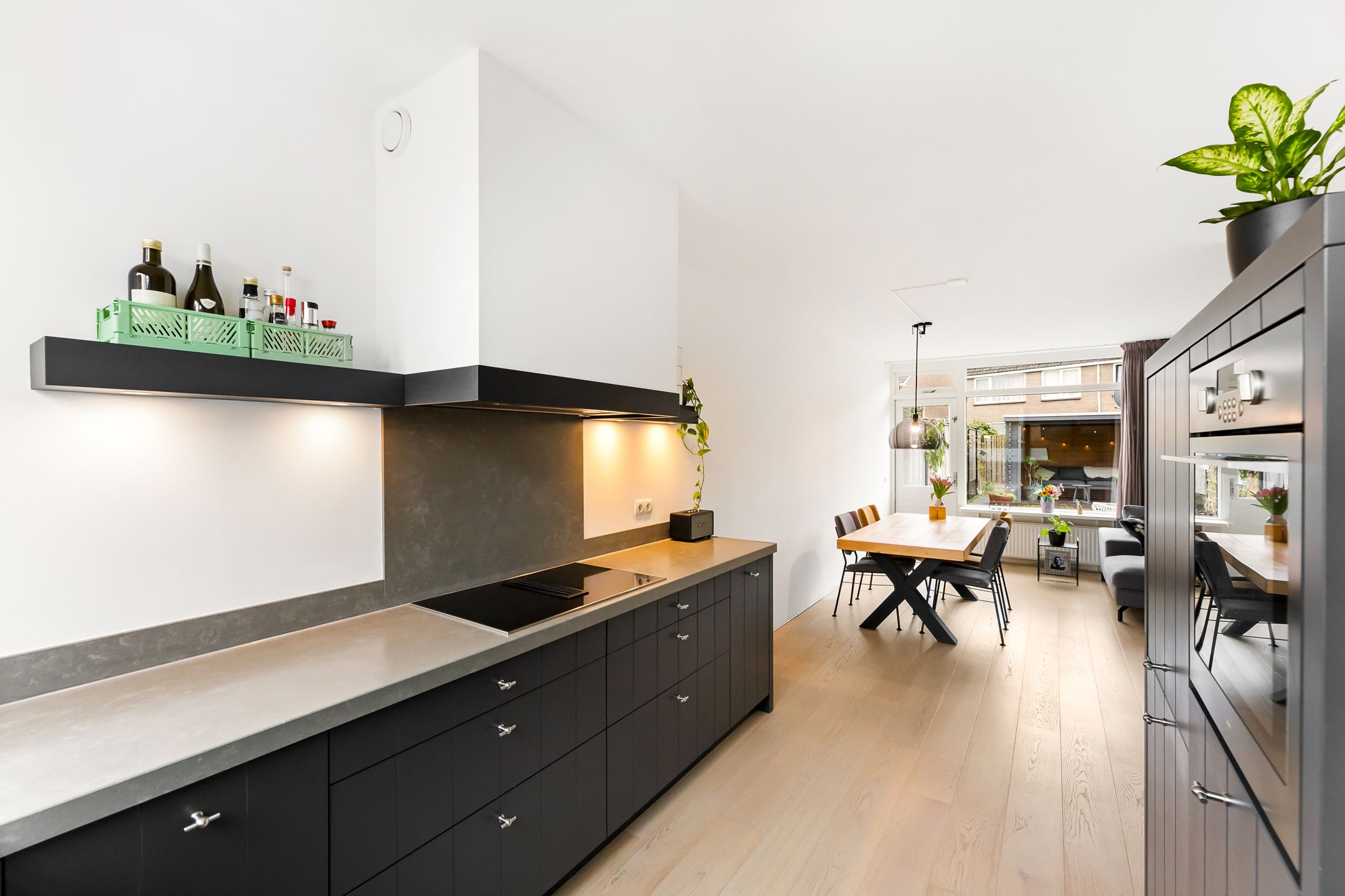 Foto 3 van Jan van Hoofkwartier 4