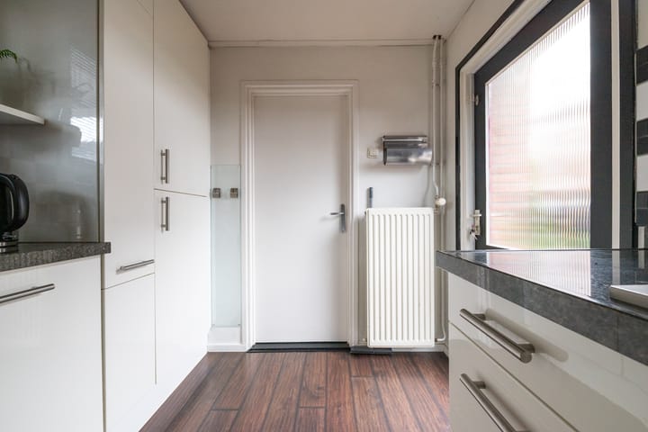 Foto 16 van 2e Johannastraat 31