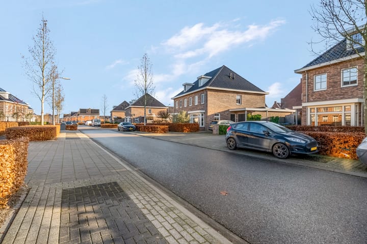 Foto 45 van Meester A Datemalaan 12