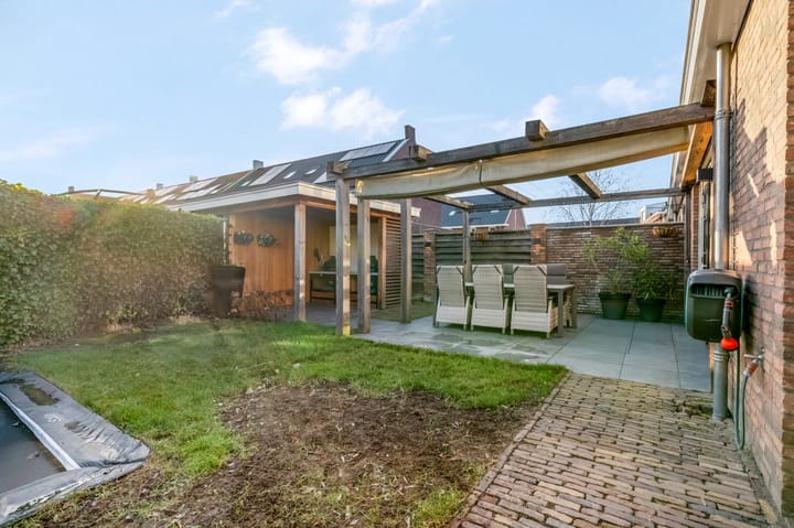 Foto 46 van Meester A Datemalaan 12