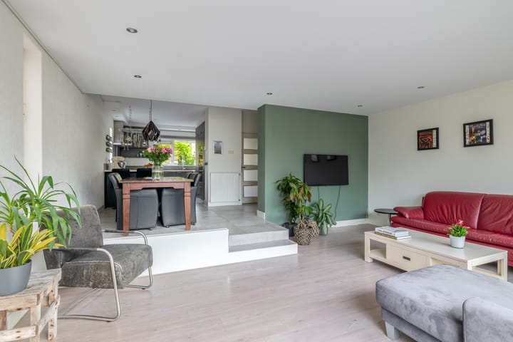 Photo 2 of Rivierenlaan 98