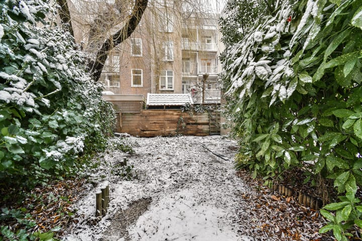 Photo 12 of Veerstraat 40-H