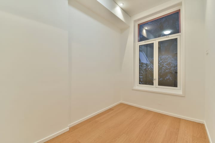 Photo 16 of Veerstraat 40-H