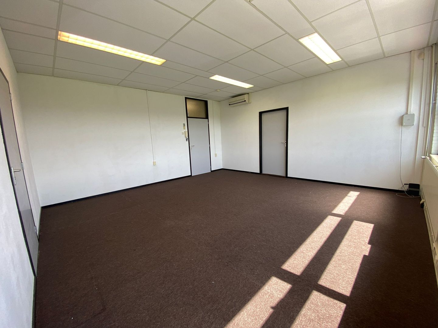 View photo 3 of Markerkant 12 1-38