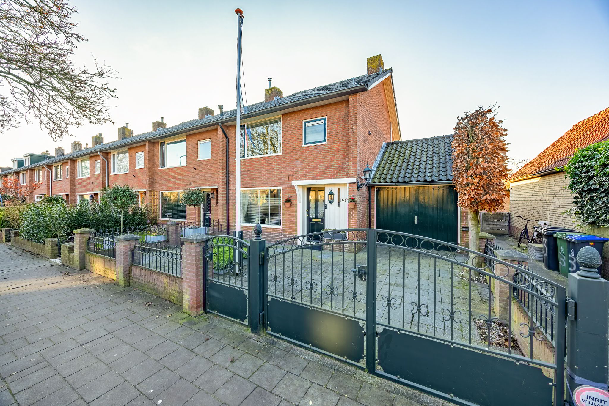 Buying a house in The Netherlands., Laarderweg 180